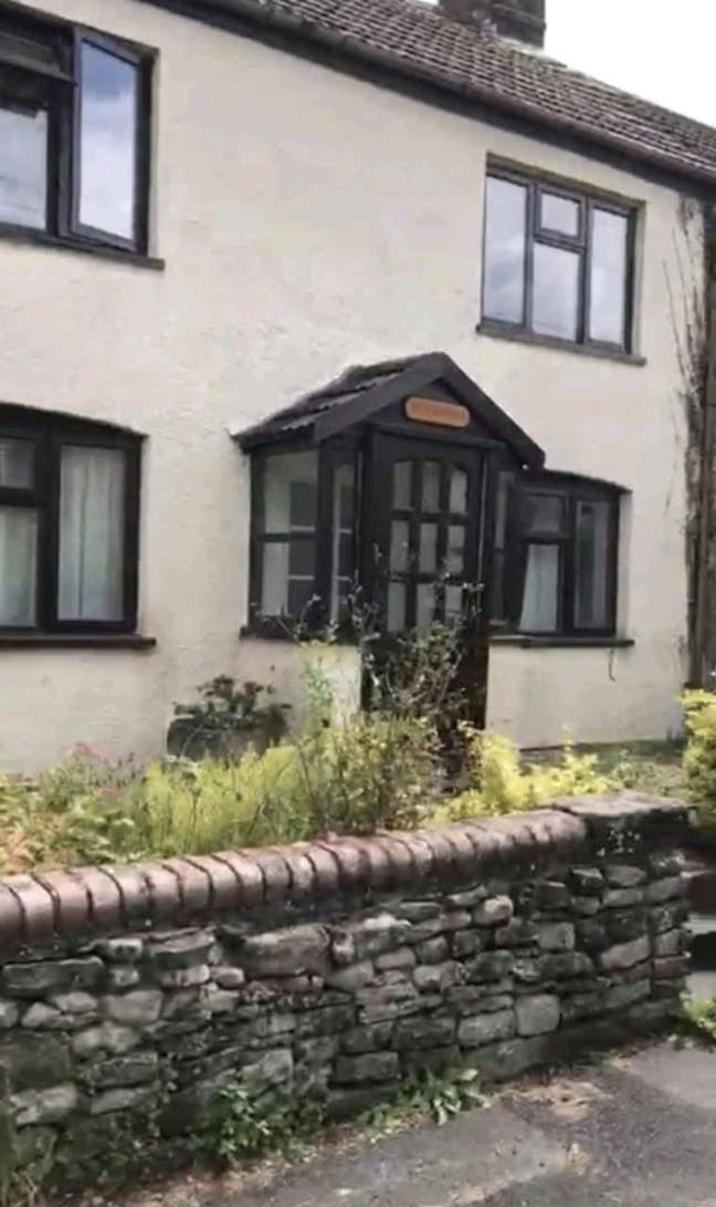 Single room available  Main Photo