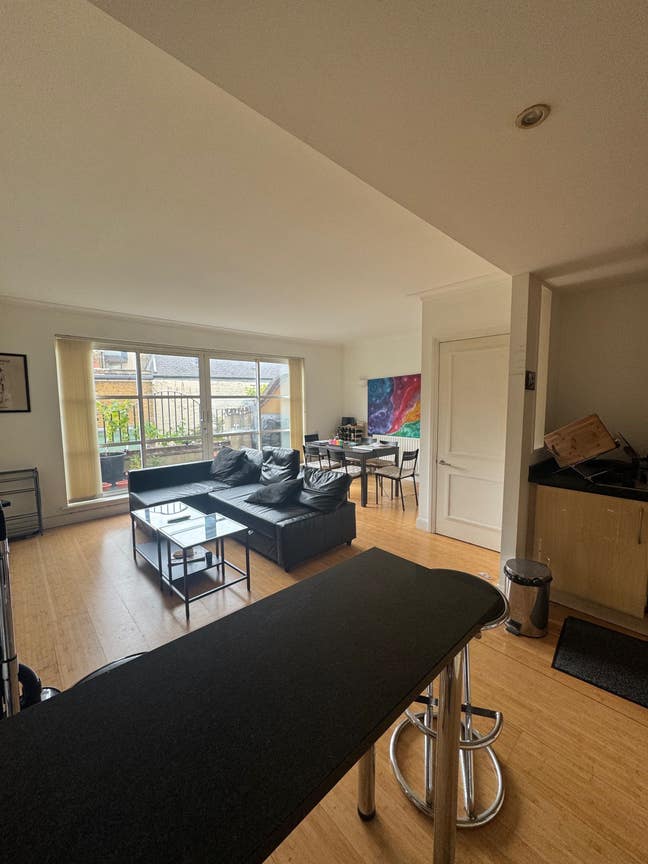 Double Bedroom available in Putney  Main Photo