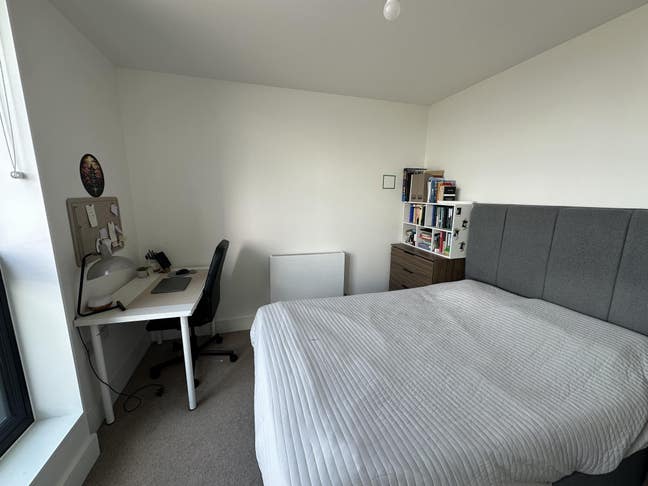 En-suite room in a penthouse  Main Photo