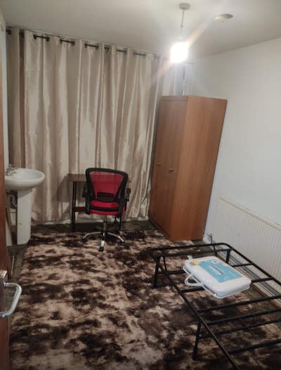 Hatfield  Town centre single room  ex bills  Main Photo