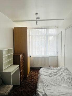 Studio Flat for Rent – RM2 Main Photo