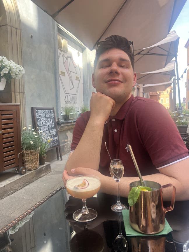 I am a male aged 25  I am looking for a doubl... Main Photo