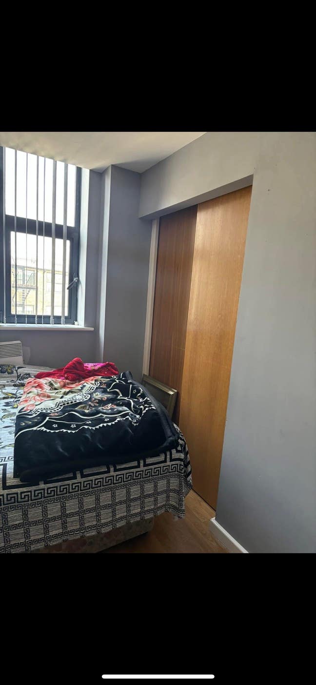 1 double bed room to rent in nice and clean area Main Photo