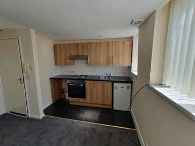 Studio flat to let in St Ann's (Blackpool) Main Photo