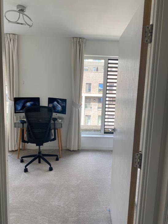 Double room to rent in Upton Garden, Green Street, Main Photo