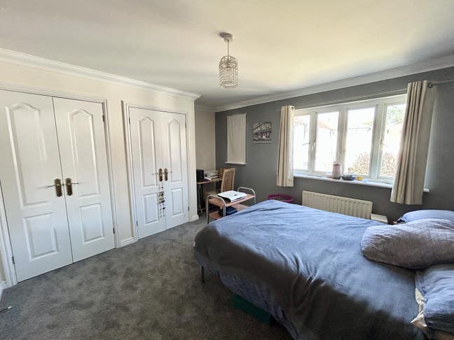 Refurbished double en suite Aylesford  Main Photo