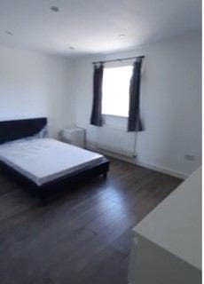 Small double rooms with private bathroom Main Photo