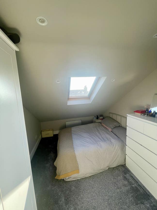 Room in a 2 bed flat in Balham available from Aug Main Photo