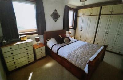 2-Double Bedrooms House,Split Levels,Off-Street PK Main Photo