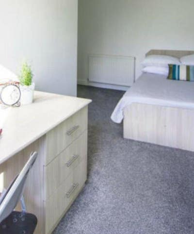 ✨ Relaxing 4-Bedroom House to Rent ✨ Main Photo