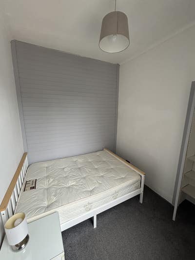 Double room near airport Main Photo