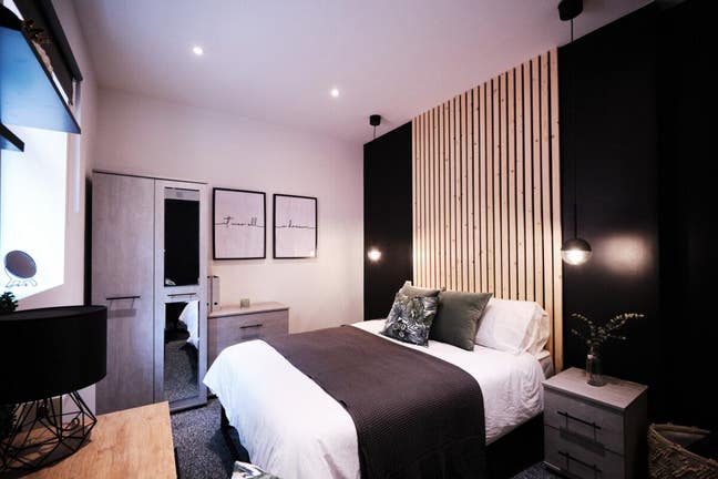 Stunning 🔆 Student House 🎯 Central Location Main Photo