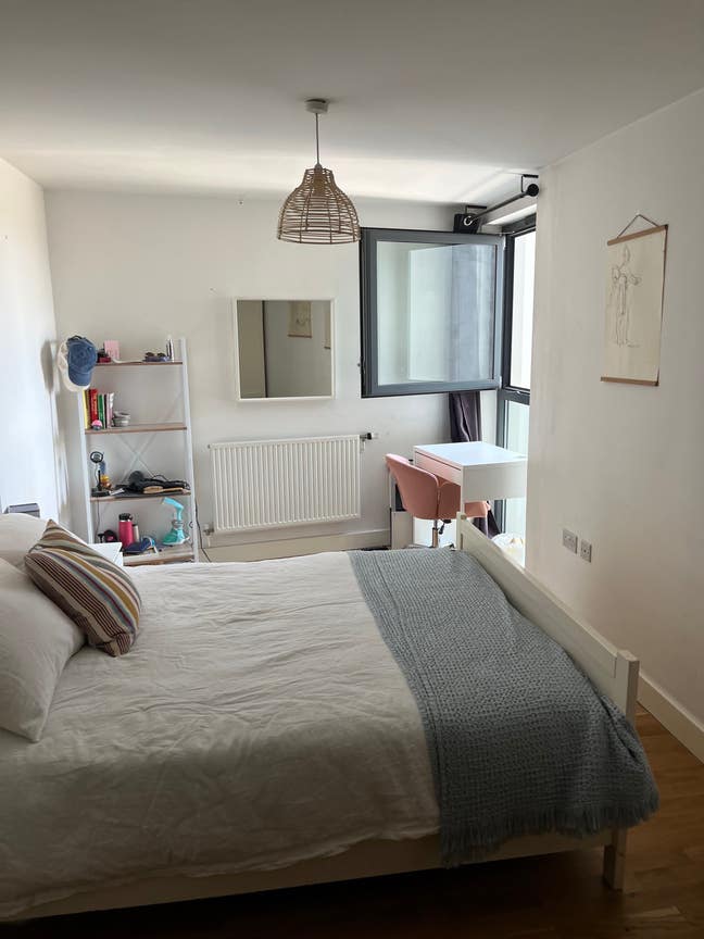 Spacious En-suite room in Dalston Main Photo