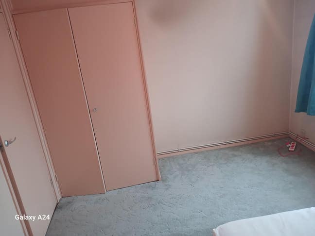 A Single Room available for rent at Thamesmead SE2 Main Photo