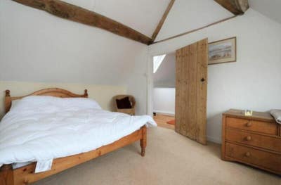 Large double on own floor  Main Photo