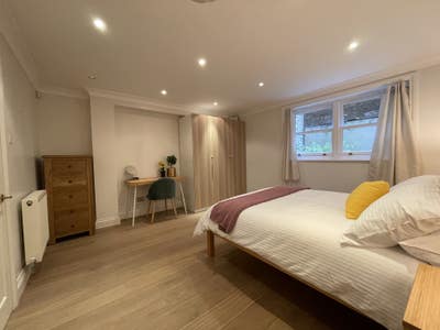 Fancy House - 5 Min to Clapham Junction Main Photo