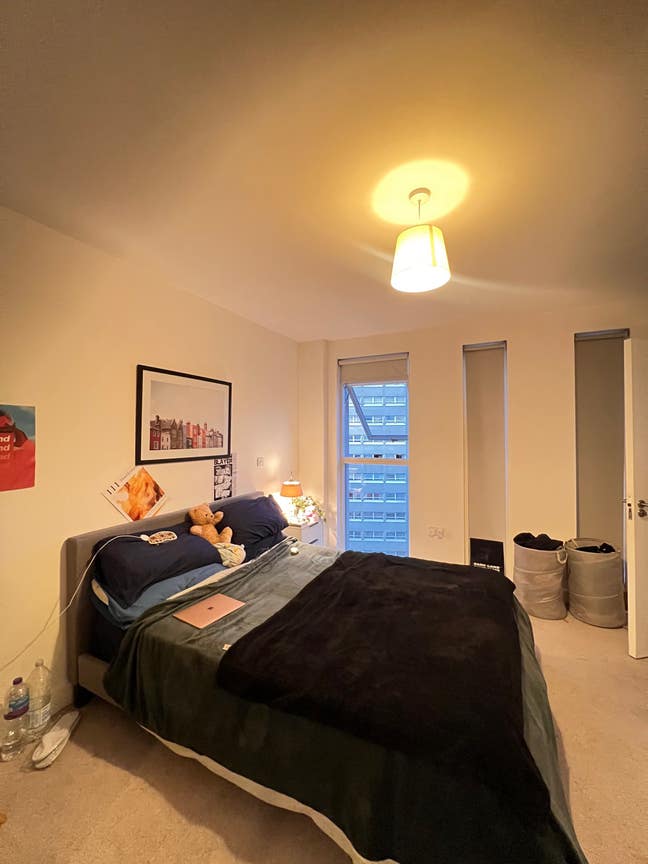 Spacious Double room in Duplex Penthouse Apartment Main Photo