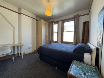 Homely Great Location Bright Peaceful Flat Share Main Photo