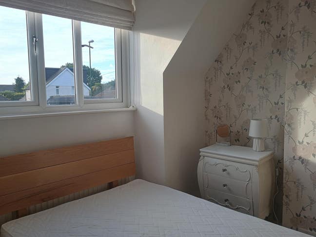 Furnished room in Lancing  Main Photo