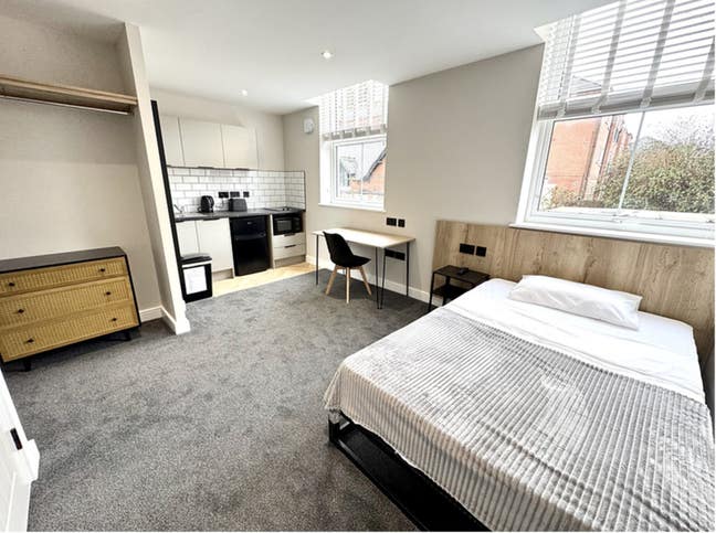 🚨 Recently Refurbished City Centre Studio🚨 Main Photo