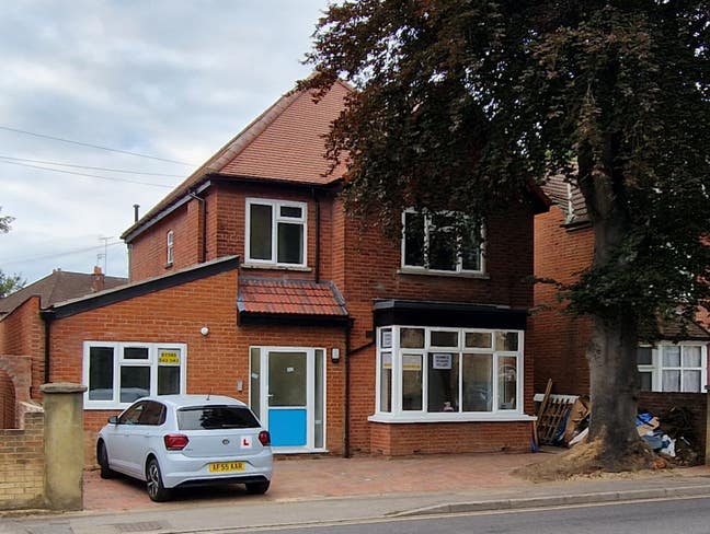 Luxury town centre with ensuite bathroom Main Photo