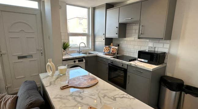 🌟🌟 Lovely Refurbished 3 Bed House Burley🌟🌟 Main Photo