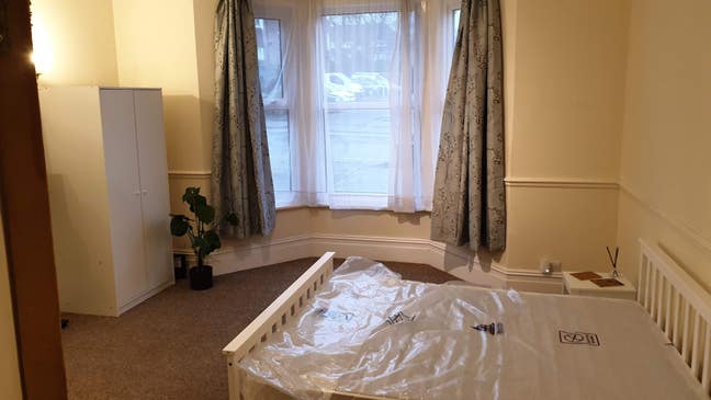 🌟 Huge Double Room in Sutton SM2 — 4.80m x 4.34m! Main Photo