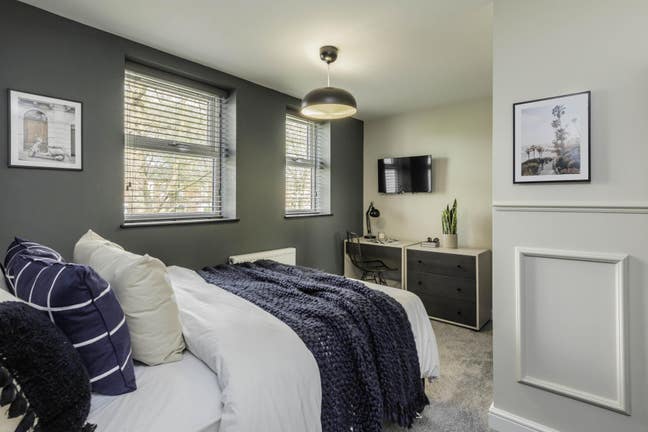 WOW! Stunning Brand New House 💥 Prime Location💥 Main Photo