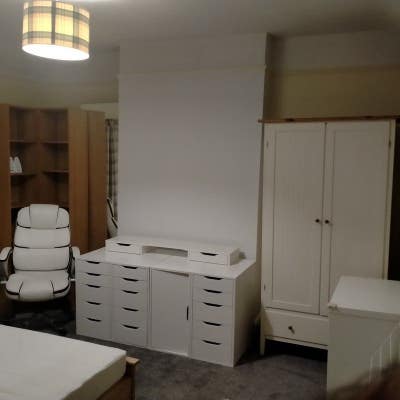 Large Furnished Double Bedroom  Main Photo