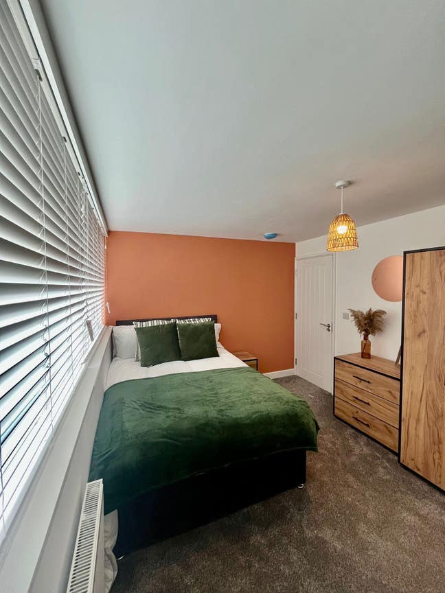 🏡 Stunning  Double Room with En Suite  Main Photo