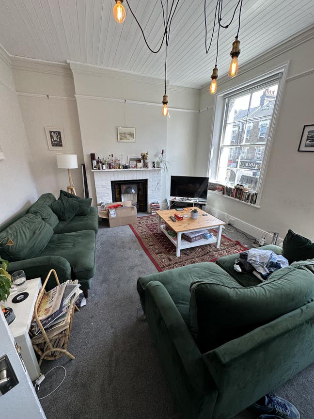 2 Double Bedrooms in Queen’s Park Main Photo