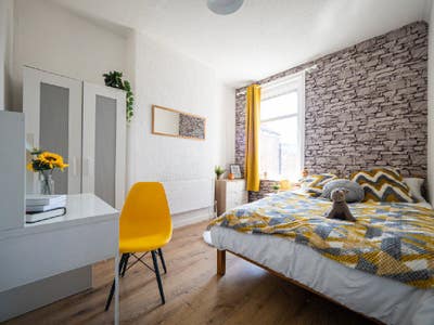 Luxury Double Room | Very central location Main Photo