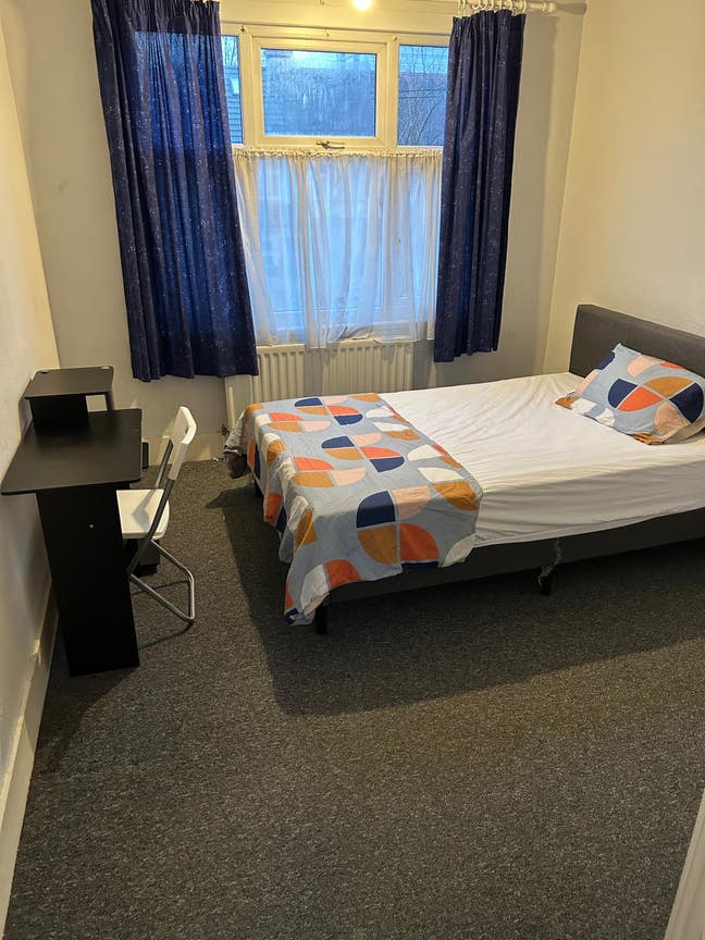 Spacious double room  Main Photo