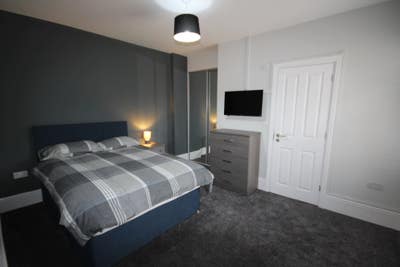 High Quality En suite Rooms To Let  Main Photo