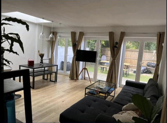 Sunny en-suite in Denmark Hill, Camberwell Main Photo