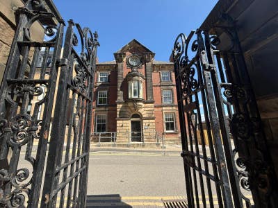 Luxury Apartments, Not to be missed! From £700 pcm Main Photo