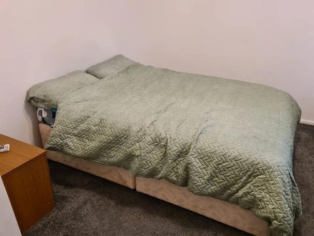  Double  Room  to  Let  IN  Oldham,  OL8  FOR  £550
 Main Photo