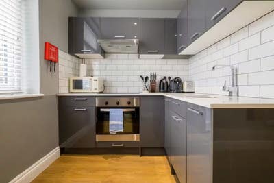 Central, Luxury 1 Bed Flat, Sea Views, Bills Inc  Main Photo