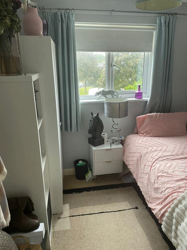 Room in family house  Main Photo