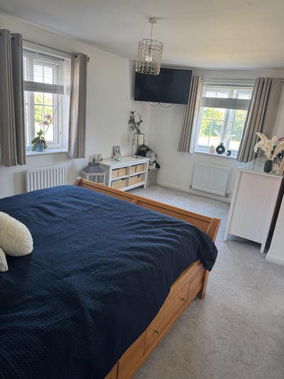 Furnished Spacious double room  Main Photo