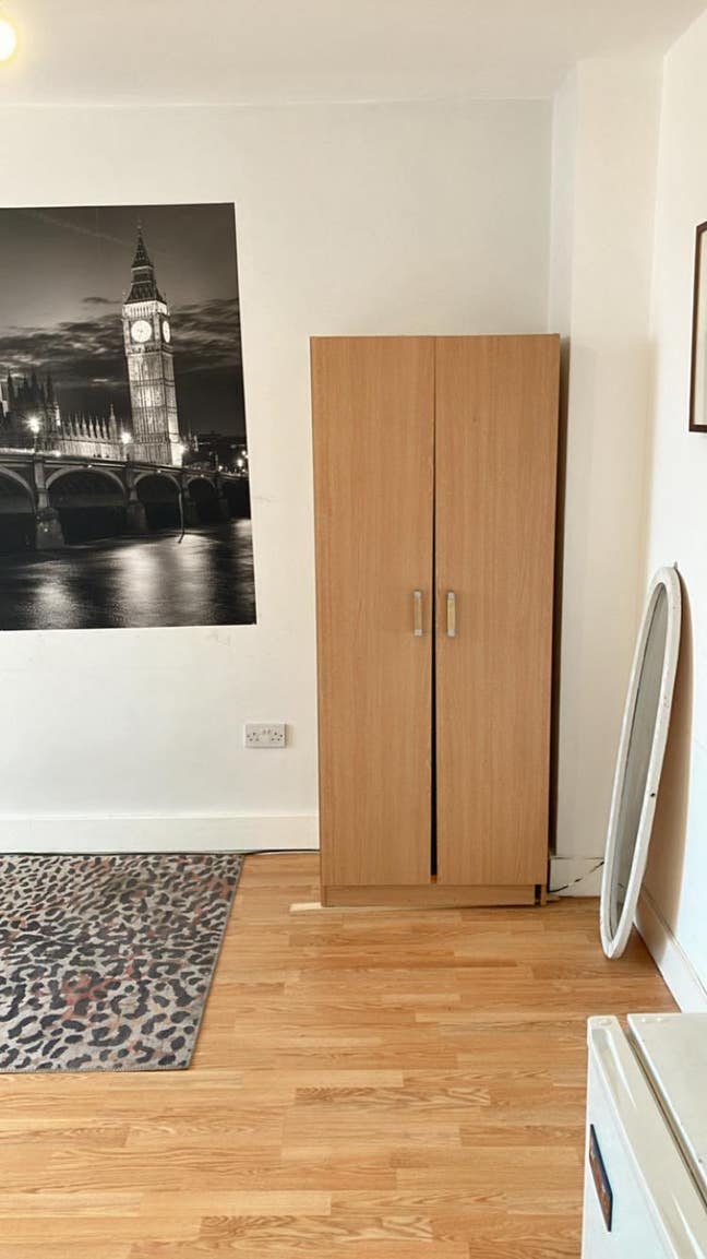 Double room with balcony . Very nice and clean . Main Photo
