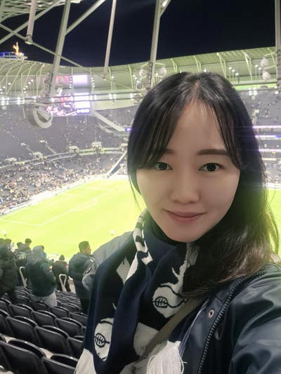 Life is hard but wanna settle in a good place! Main Photo