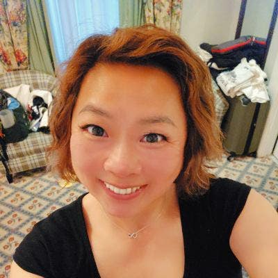 Professional Female seeks a single or double room Main Photo