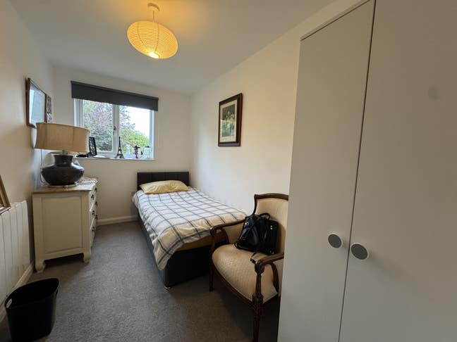 Single Room near Queen Mary’s Hospital  Main Photo
