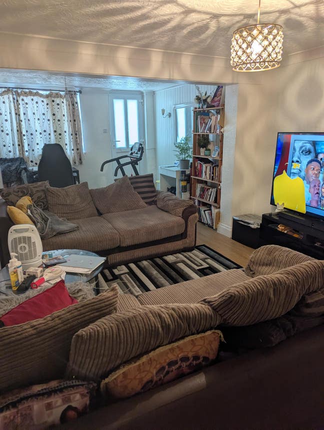 Two rooms to rent Main Photo