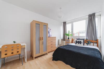 Spacious Double Room | Couples Accepted Main Photo