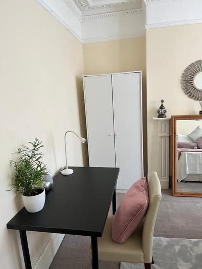 Spacious, Well presented double room Main Photo