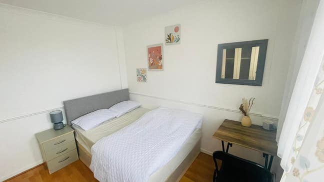 3 Bedroom House To Rent In E5 Main Photo