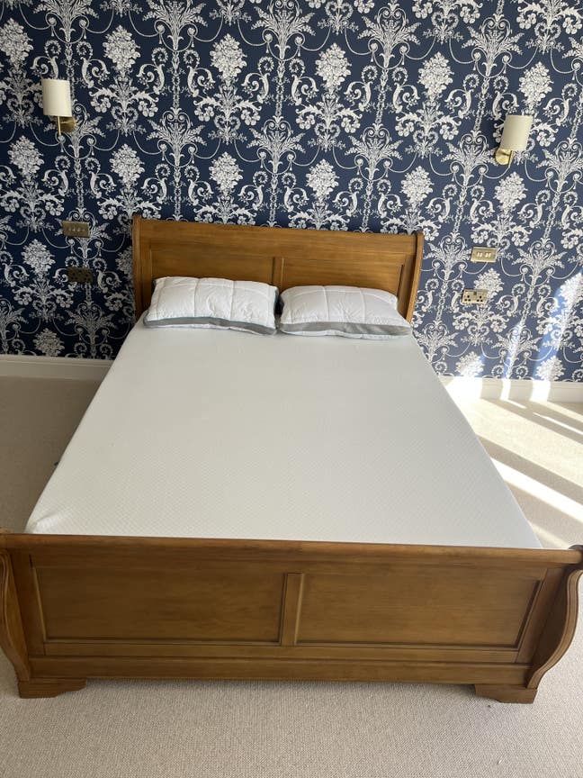 Room to rent Main Photo