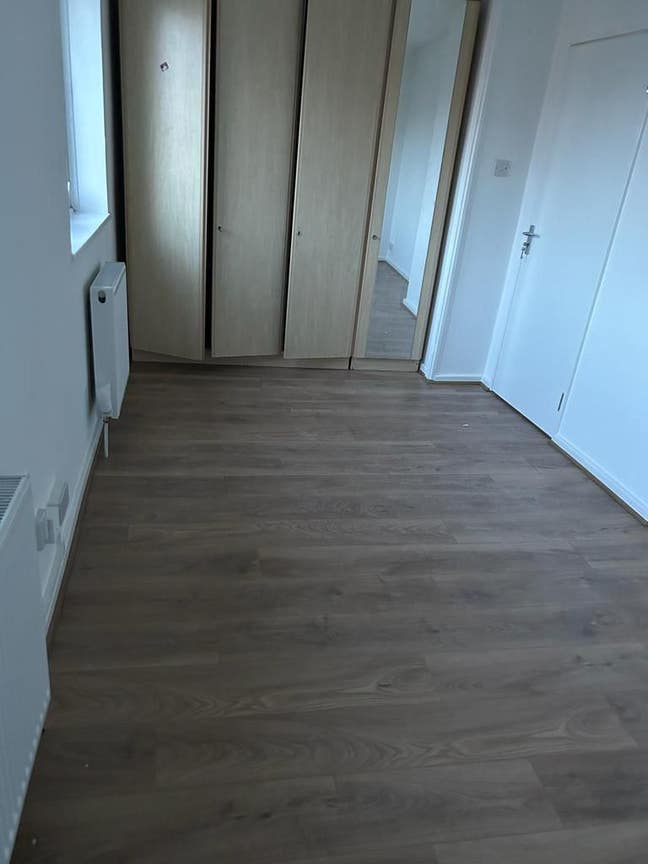  Double furnished Room in SE2– All Bills Included  Main Photo